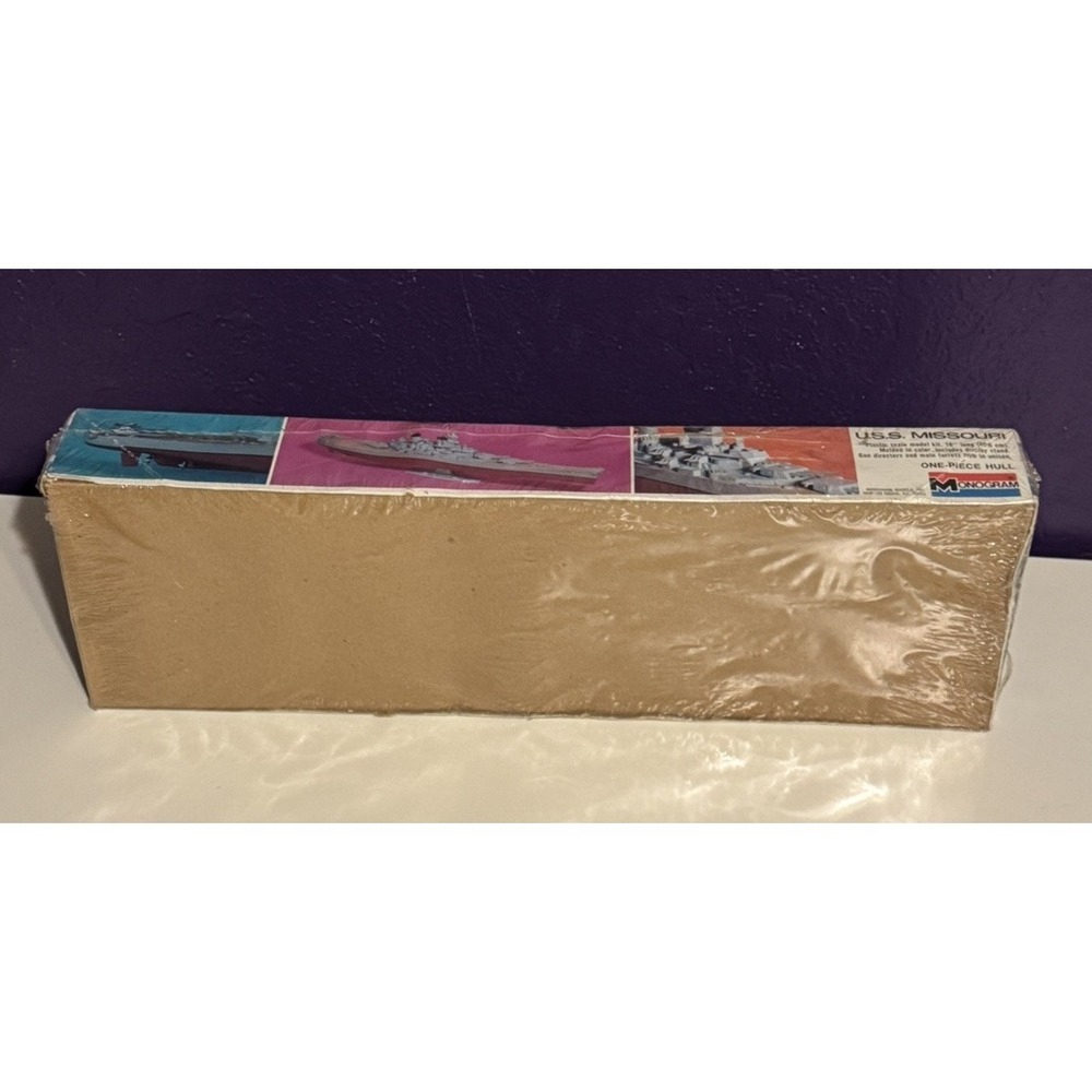 Monogram USS Missouri BB-63 Battleship Model Kit 1976 16" 3000 New Sealed - Picture 4 of 5